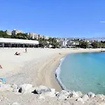 아파트 Near Trstenik With Secure Parking 스플리트