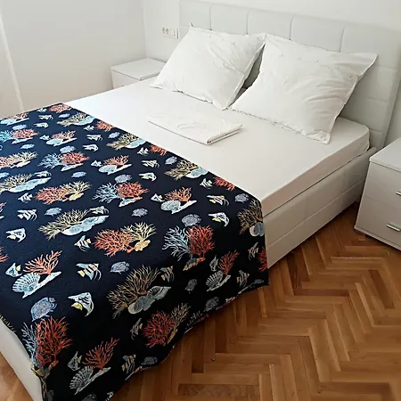 Two-bedroom Near Znjan With Parking Space