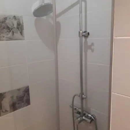 شقة Two-bedroom Near Znjan With Parking Space
