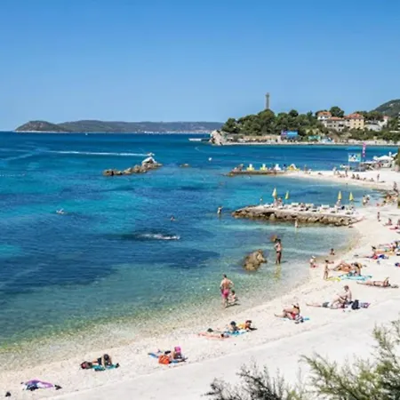 Apartamento Near Trstenik With Secure Parking Split