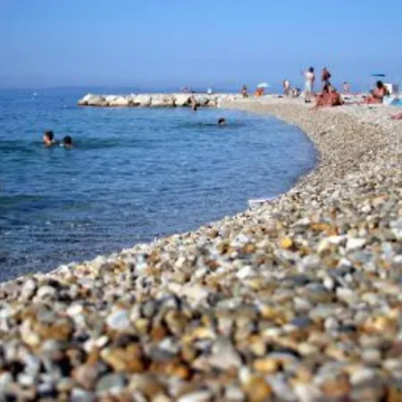 아파트 Near Trstenik With Secure Parking *