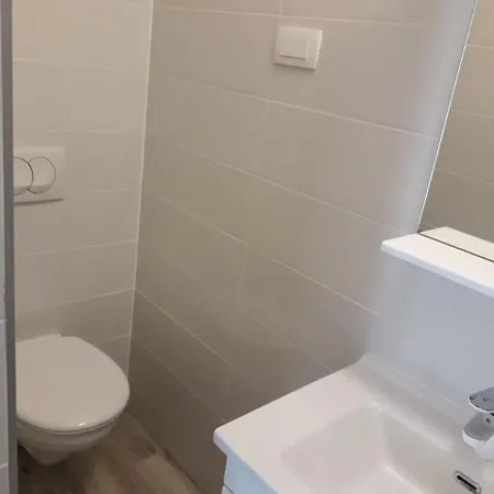 شقة Two-bedroom Near Znjan With Parking Space
