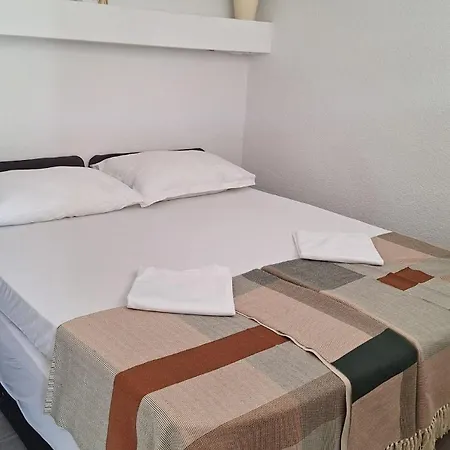 شقة Two-bedroom Near Znjan With Parking Space